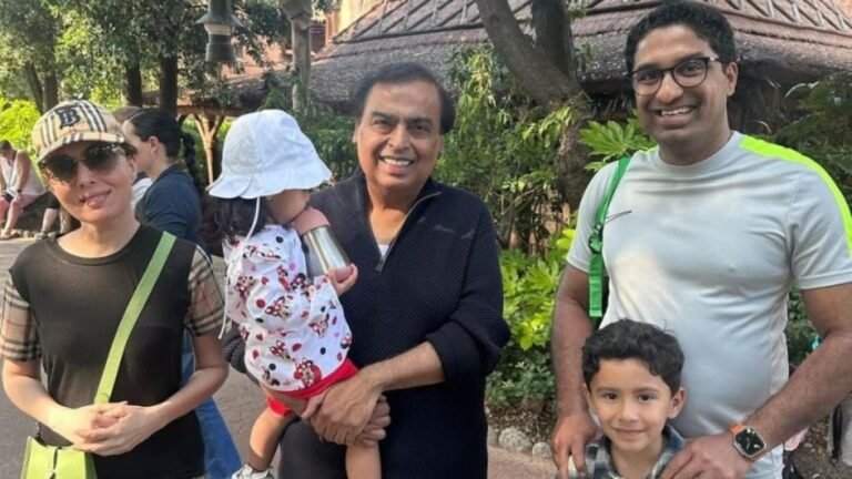 Mukesh-Ambani-Sharmila-Faruqi