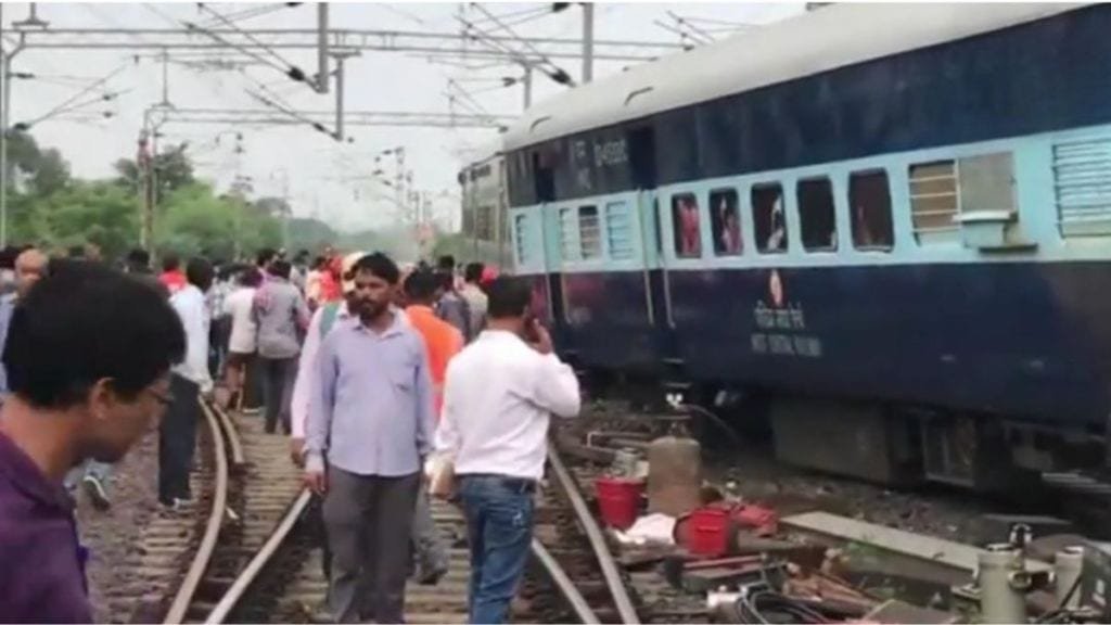 somnath-express-train-derail-jabalpur