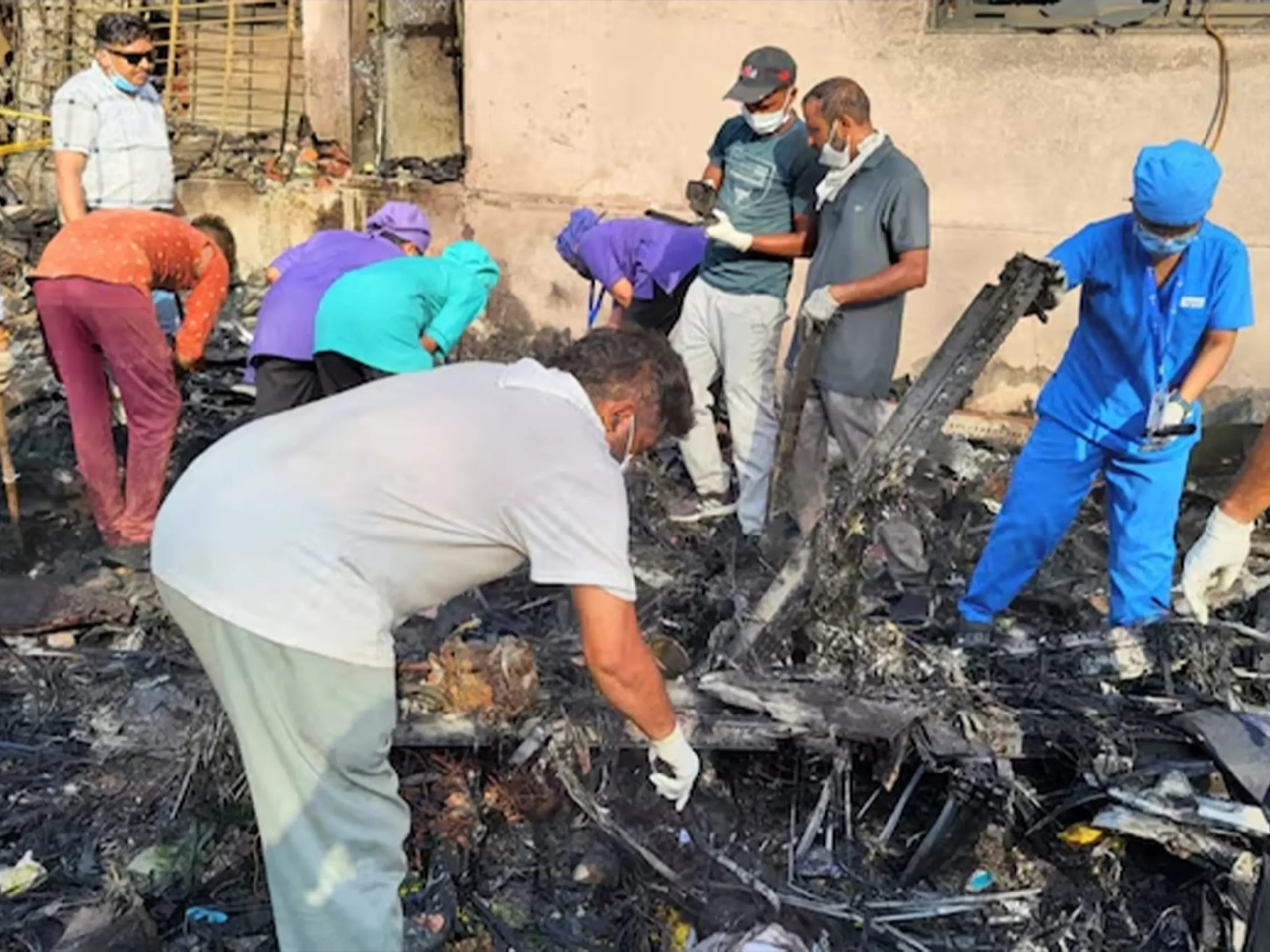 Honesty amid chaos: Man returns cash, jewellery found at Air India crash site